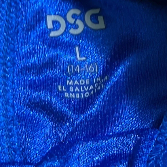 DSG Boys Blue Basketball Large Shorts. - Picture 3 of 4
